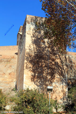 Detalle otoñal de la Torre de Juan de Arce