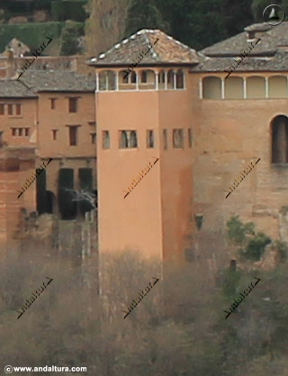 Torre del Peinador de la Reina desde el Mirador del San Nicolas - Guía y Callejero del Albaycín