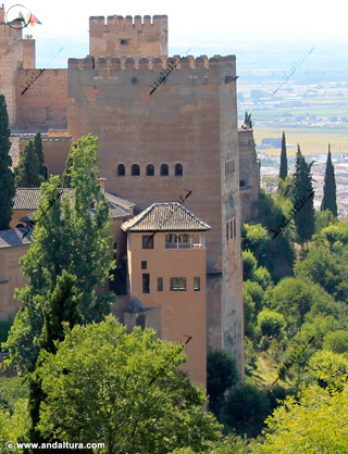 Torres de la Alhambra desde el Generalife - Programa tu visita de la Alhambra