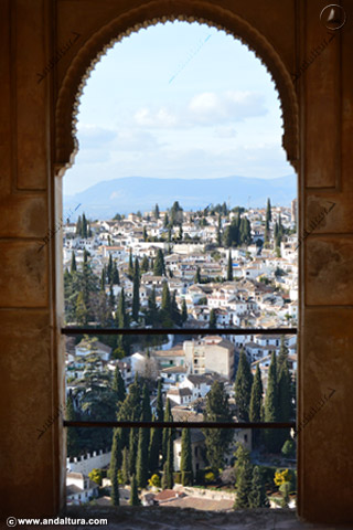 Vistas del Albaicín desde una de las ventanas de la Torre de Ismail