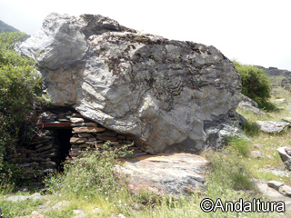 Refugio Natural de Cueva Secreta, en los alrededores de la Majada del Palo