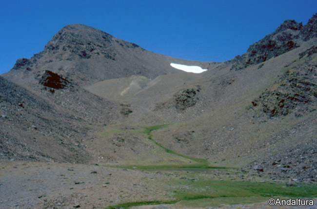 Cerro del Caballo llegando a la Laguna de Nájera