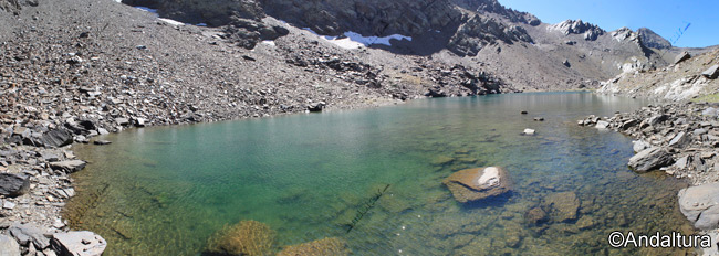 Laguna Larga, la más grande de las Lagunas del río Valdecasillas