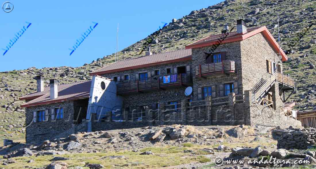 Refugios Guardados de Sierra Nevada: Refugio Poqueira