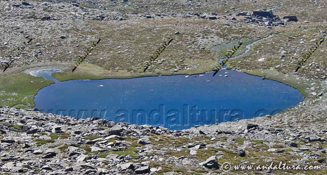 Laguna de Peñón Negro en su máxima capacidad de carga