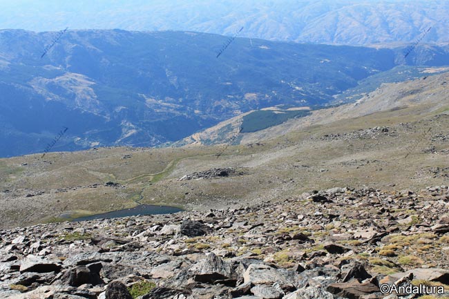 Laguna de Peñón Negro y Valle de Trevélez