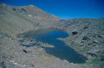 Lagunillo de Juego de Bolos - Lagunas del Valle del río Valdecasillas - Lagunas de Sierra Nevada en Güéjar-Sierra - Parque Nacional de Sierra Nevada