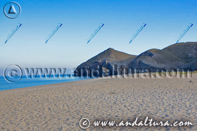 Accesos a nuestros contenidos sobre la Punta de los Muertos en Carboneras