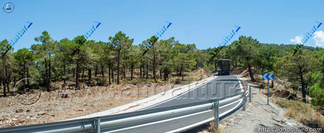 Carretera A-337 al Puerto de la Ragua