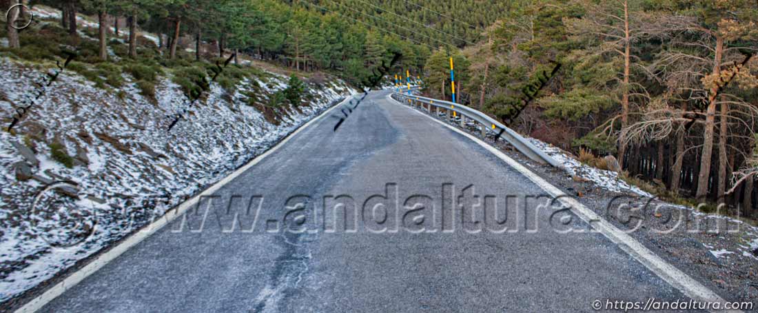 Zona más estrecha de la carretera A-337 La Calahorra - Puerto de la Ragua - Cherín