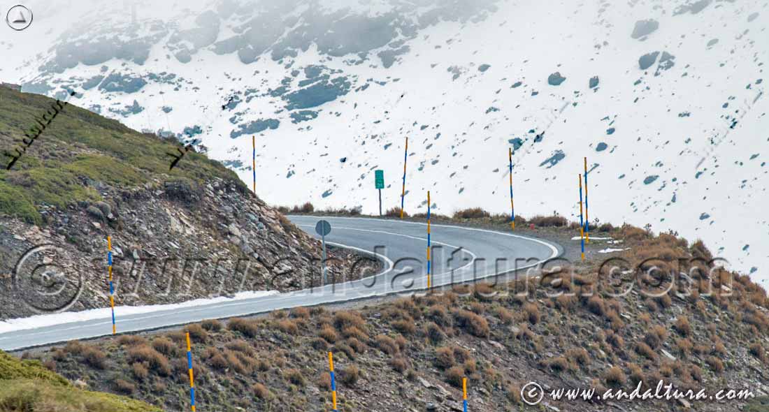 Carretera A-395 de Granada a la Estación de Esquí Sierra Nevada y la Hoya de la Mora