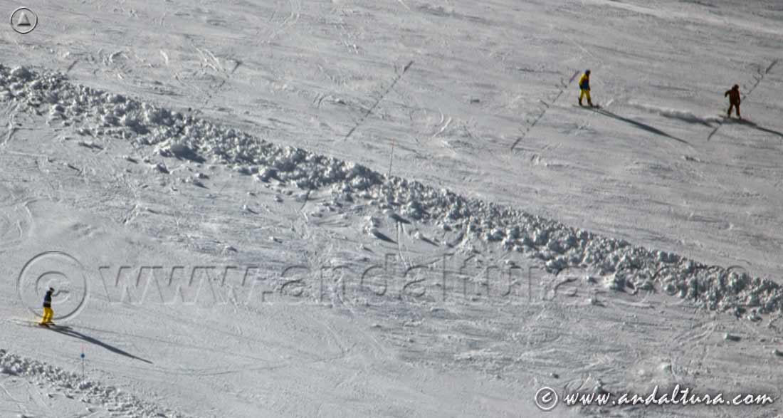 Pistas del Área Veleta Panorámica 1 y Cordón en la Estación de Esquí Sierra Nevada