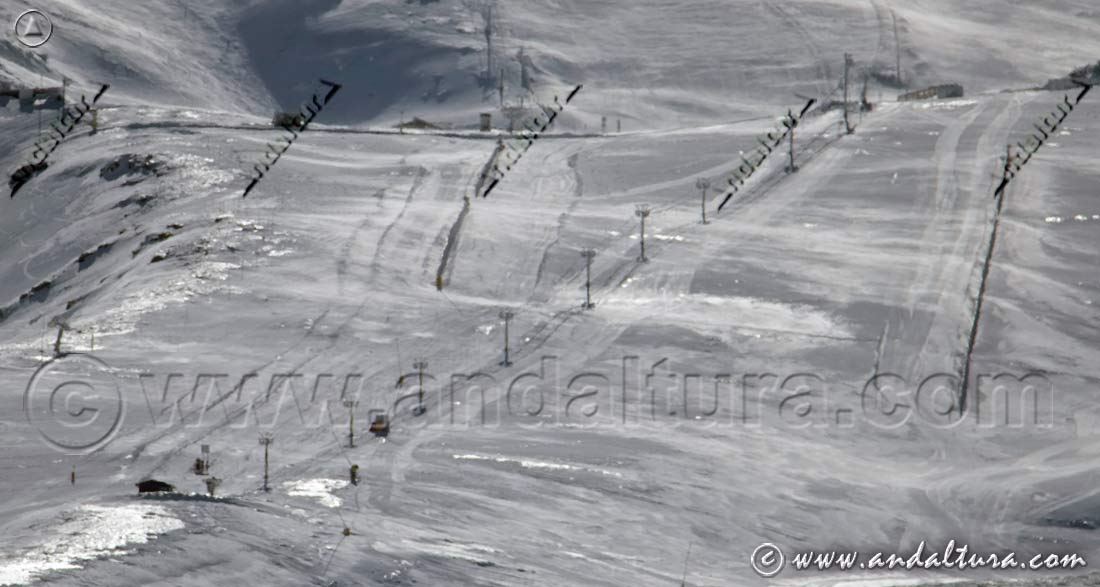 Telesquí Puente II y pistas de esquí Villén, Víbora y Montebajo en el Área Loma de Dílar