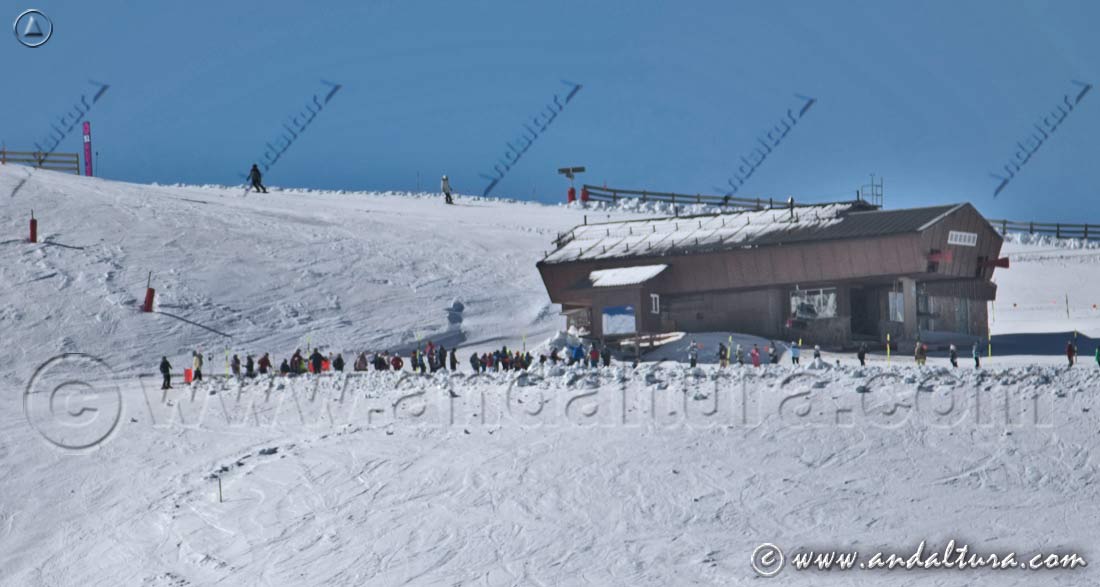 Parte alta del Telesilla Monachil en el Área Loma de Dílar - Estación de Esquí Sierra Nevada