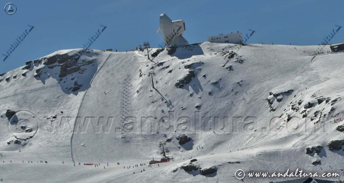 Telesilla Emilio Reyes, Radiotelescopio de Sierra Nevada y pistas negras más altas de la Estación de Esquí Sierra Nevada: Visera y Trampolín